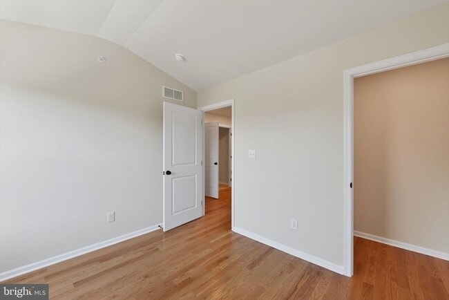 Building Photo - 1020 Violet St