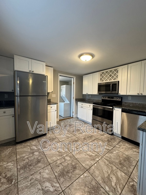 Building Photo - 123-125 Williams St