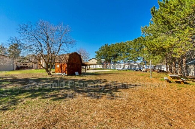 Building Photo - 10971 Cindy Cir