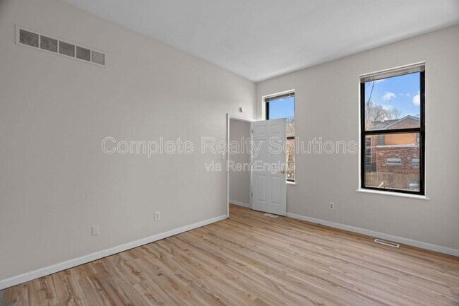 Building Photo - 2221-2223 Rutger Street