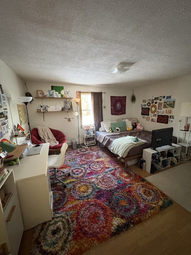 Building Photo - 204 Belchertown Rd