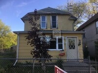 Building Photo - 508 W 2nd-2 Bedroom house