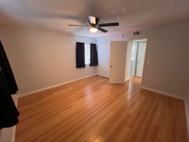 Building Photo - 2380 W Orangethorpe Ave