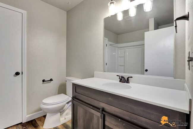 Building Photo - Charming 3 Bedroom Ranch Style Home in East Anchorage