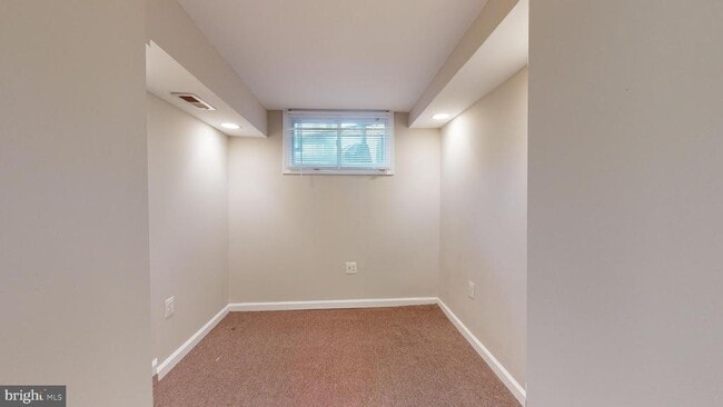 Building Photo - 4208 New Hampshire Ave NW