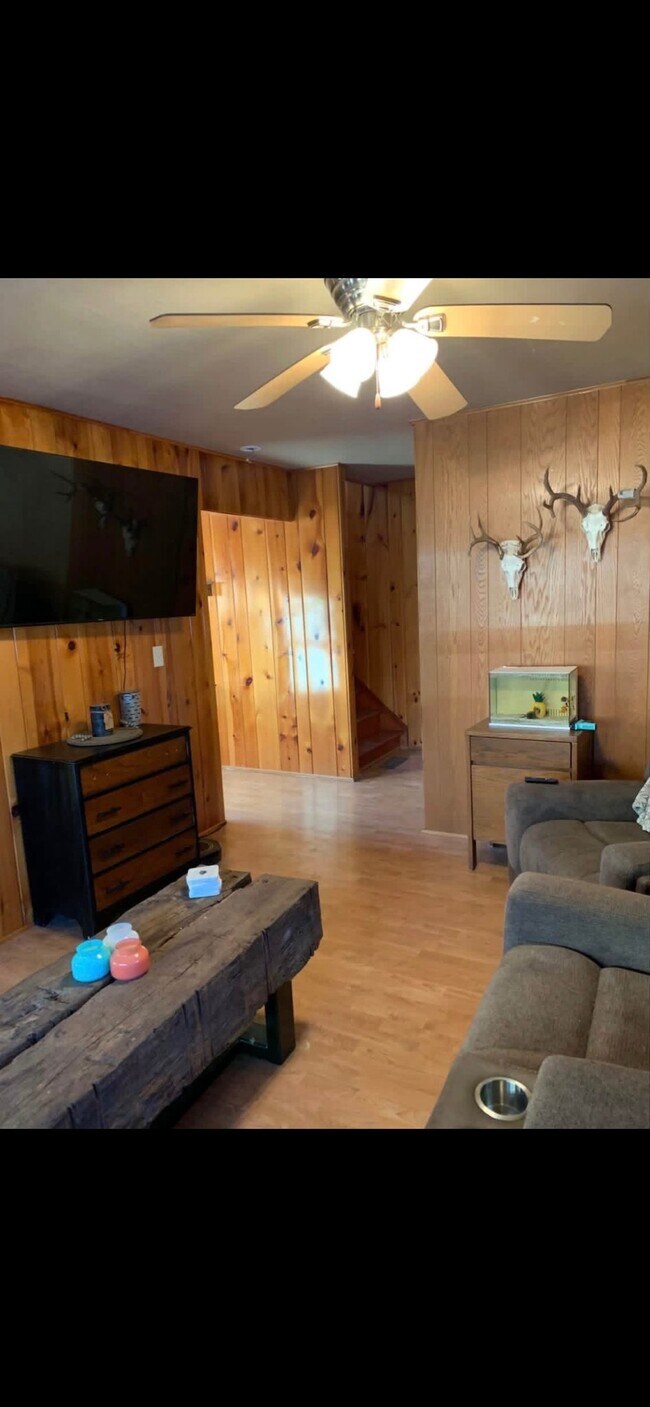 Building Photo - 5003 Rivermoor Dr