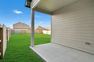 Building Photo - 21030 Treasure Gate Ln