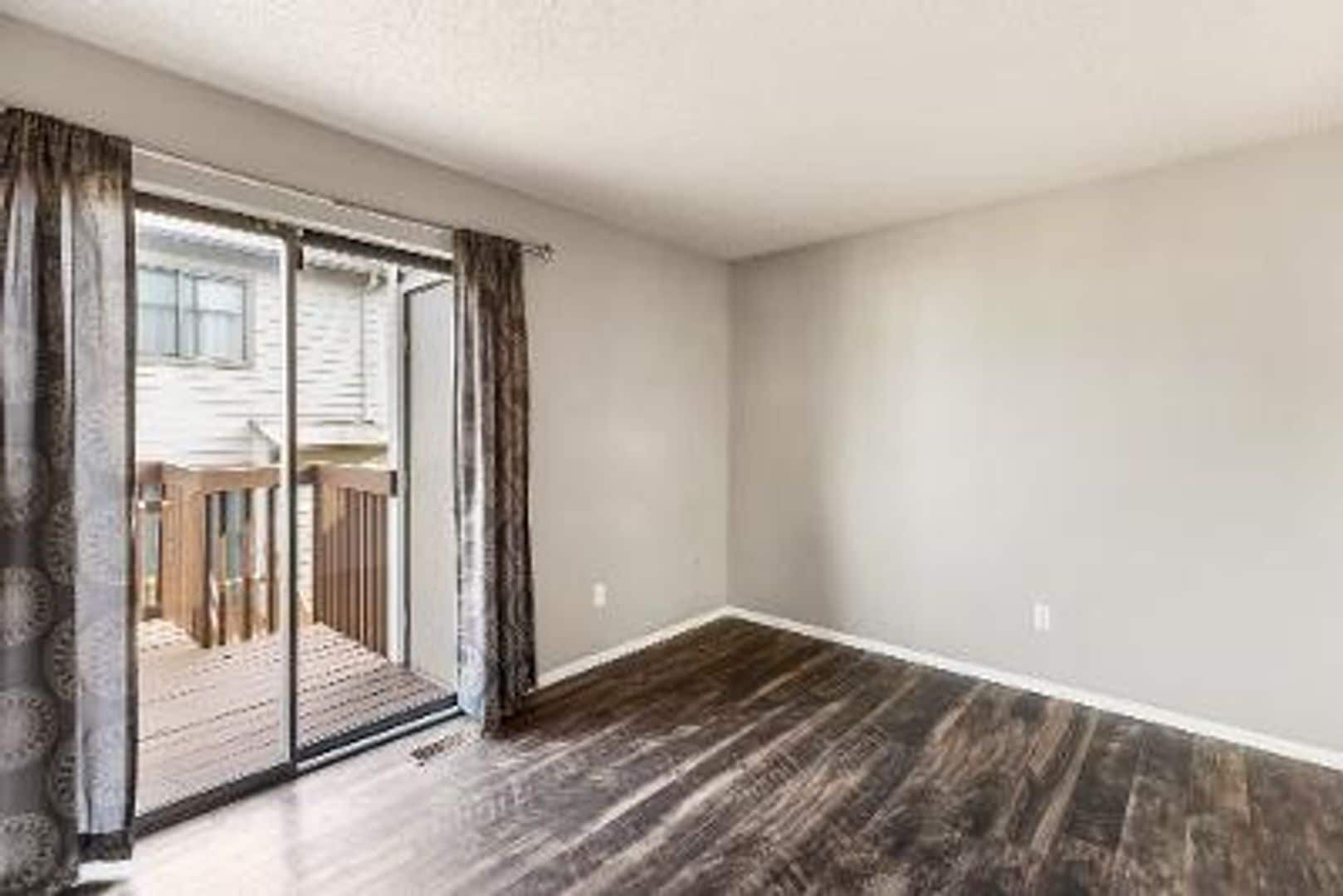 Building Photo - 5555 Denmark Ct