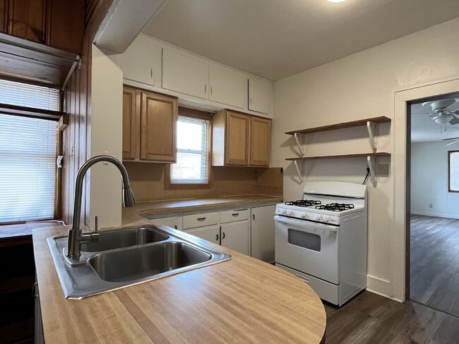 Building Photo - 2-Bed, 1-Bath House in Stillwater OK!"