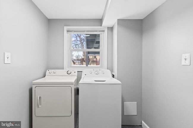 Building Photo - 1316 Wilson Rd