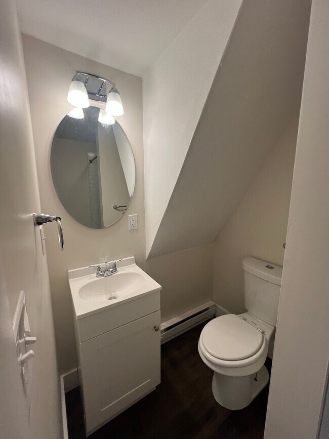 Building Photo - Newly renovated 3 bedroom home in Carlisle