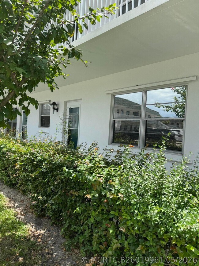 Building Photo - 2800 Indian River Blvd