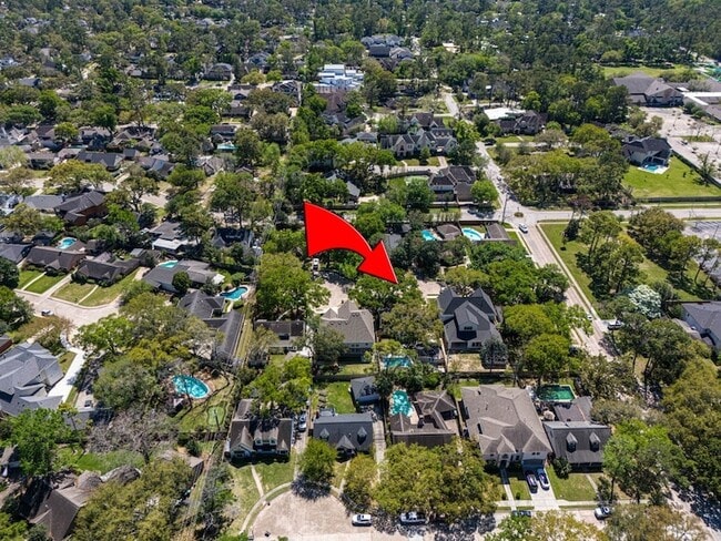 Building Photo - 12458 Woodthorpe Ln