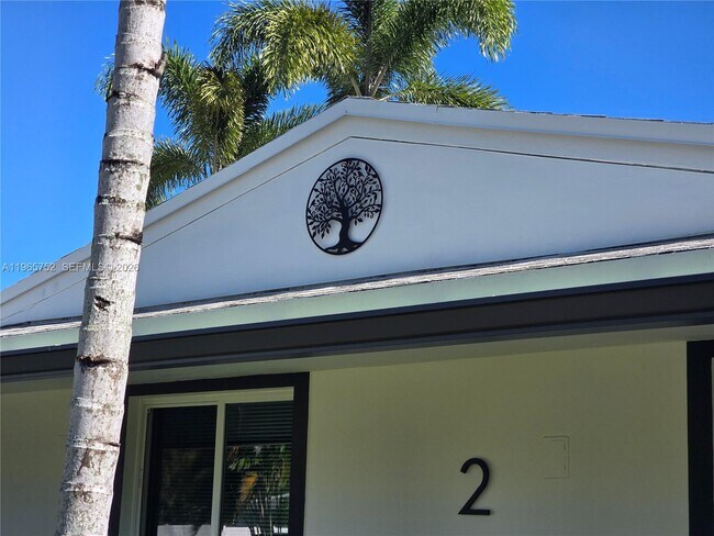 Building Photo - 2308 NW 3rd Ave