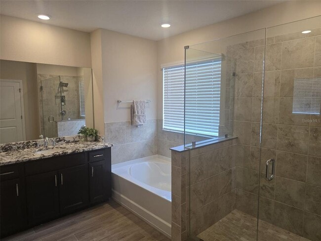 Building Photo - 10912 Honor Rd