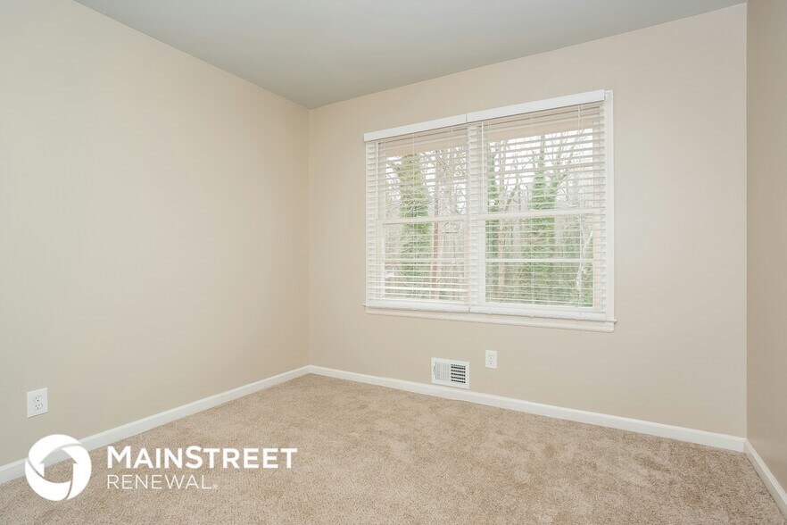 Building Photo - 1354 Pendley Dr