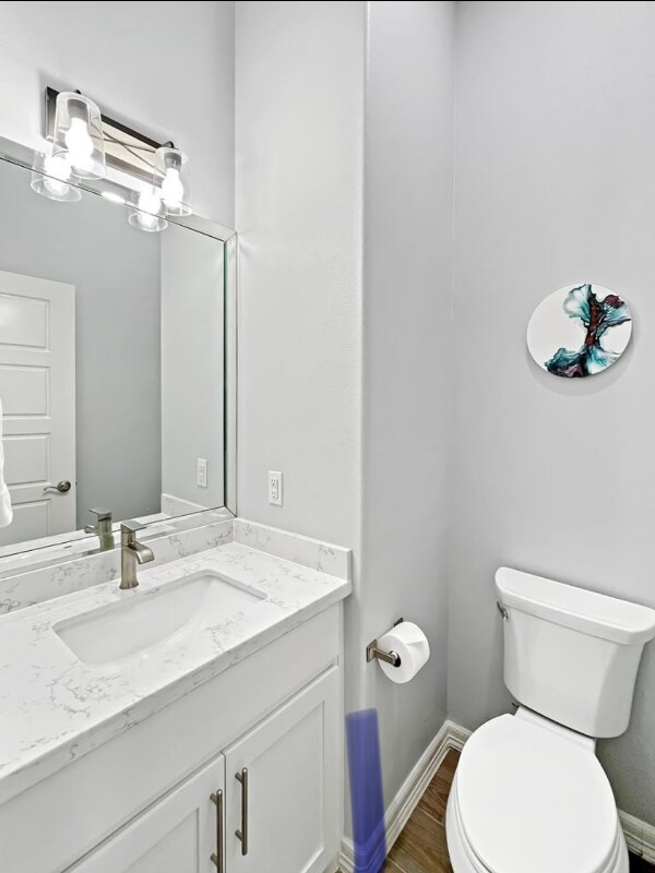 Building Photo - 86 Bethpage Dr