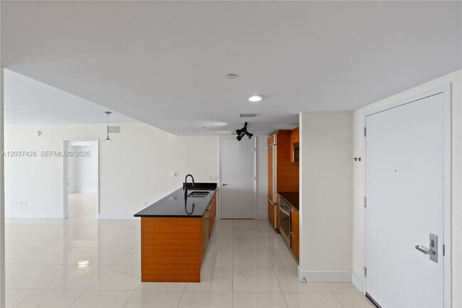 Building Photo - 50 Biscayne Blvd