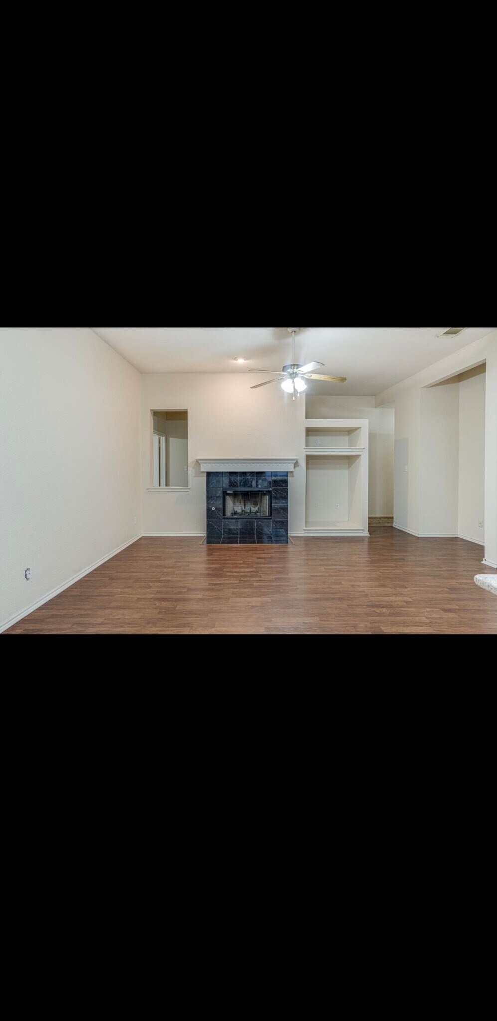 Building Photo - 3035 Fall Crest Dr