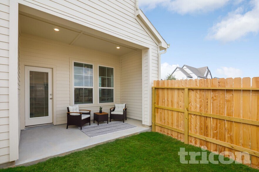 Building Photo - 4934 San Fabiano Ct