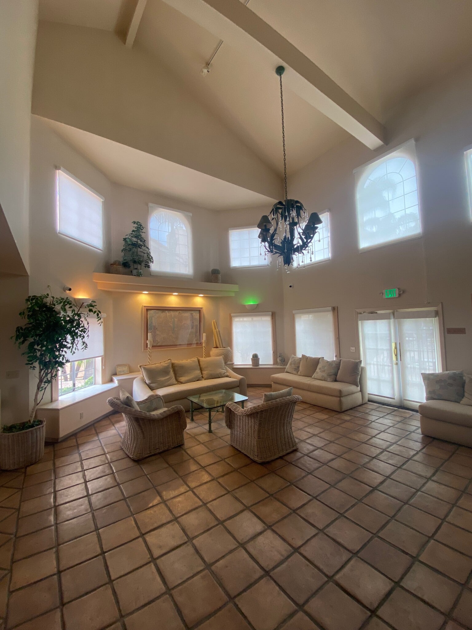 Building Photo - 5200 White Oak Ave