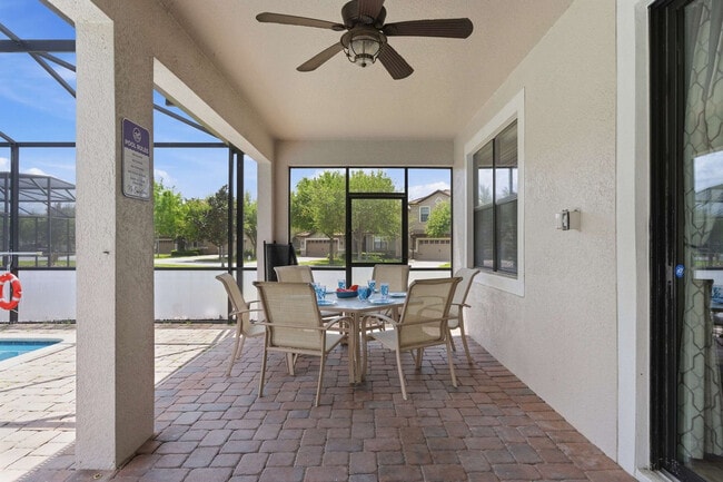 Building Photo - 1479 Moon Valley Dr