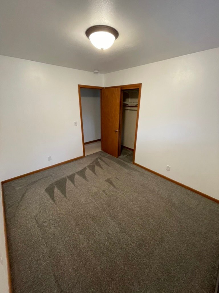 Building Photo - 2933 Leslie Ln