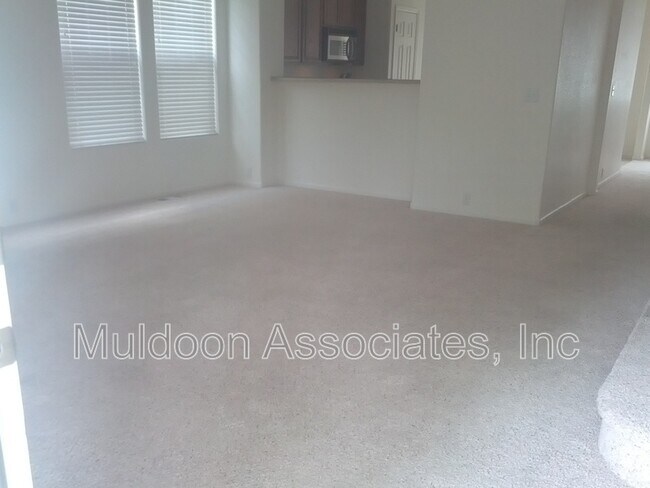 Building Photo - 2273 Falkirk Dr
