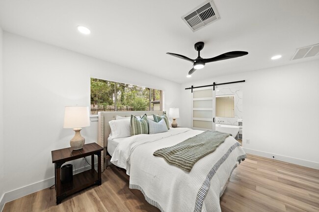 Building Photo - 4903 Candleglow Dr