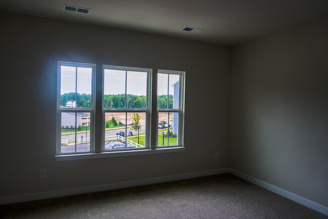 Building Photo - 12805 Red Clover Wy