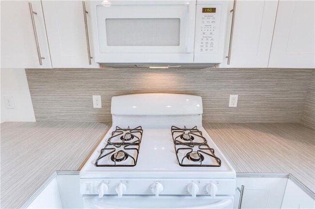 Building Photo - 1907 E 17th St