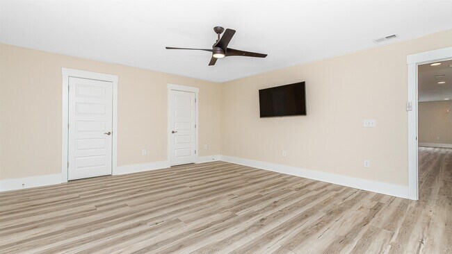Building Photo - 7129 Spoleto Dr