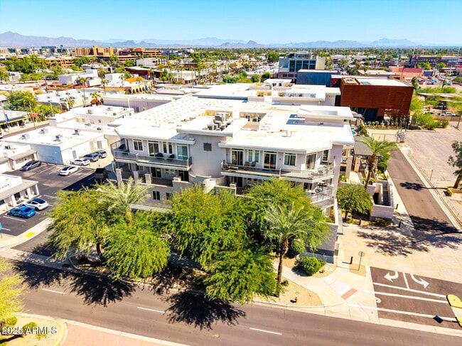 Primary Photo - 3801 N Goldwater Blvd