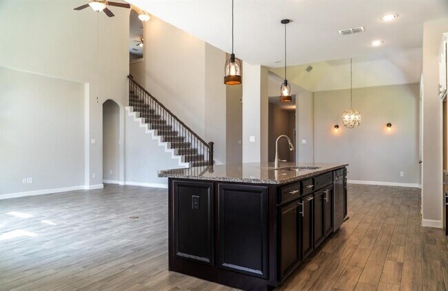 Building Photo - 9311 Stablewood Lakes Ln