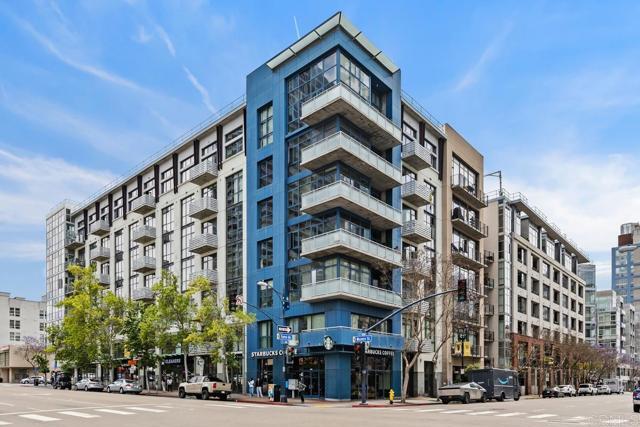 Building Photo - 527 10th Ave