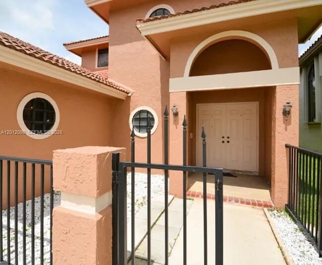 Building Photo - 587 NW 38th Ave