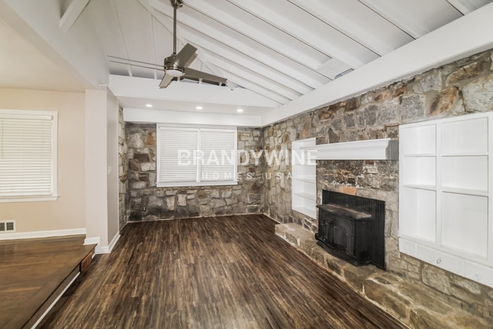 Building Photo - 3292 Westmart Ln