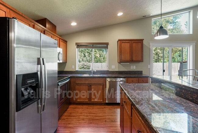 Building Photo - 2387 Equestrian Loop S