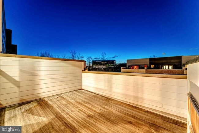 Building Photo - 12742 Verdant Wy