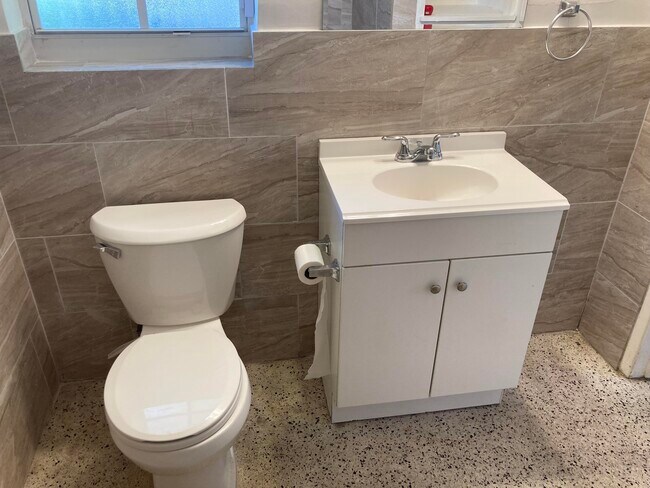 Building Photo - 1701 NW 8th Ave