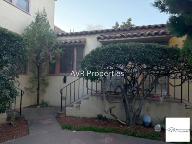 Primary Photo - Historic studio near downtown Livermore an...