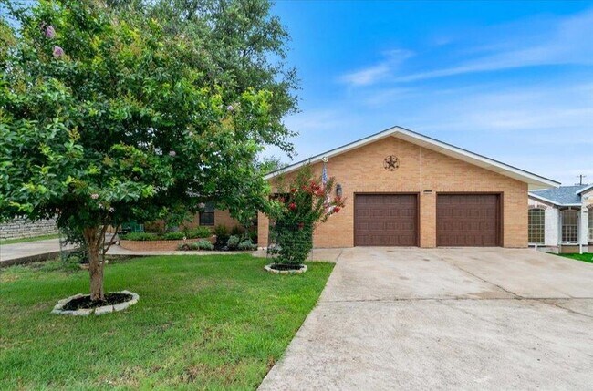 Building Photo - 3704 Austin Cove