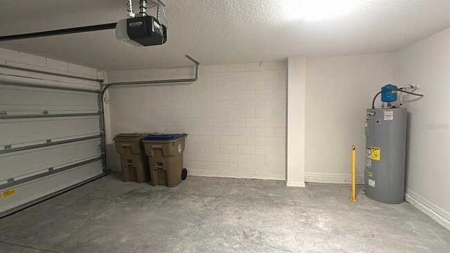 Building Photo - 4840 Noble Cypress St