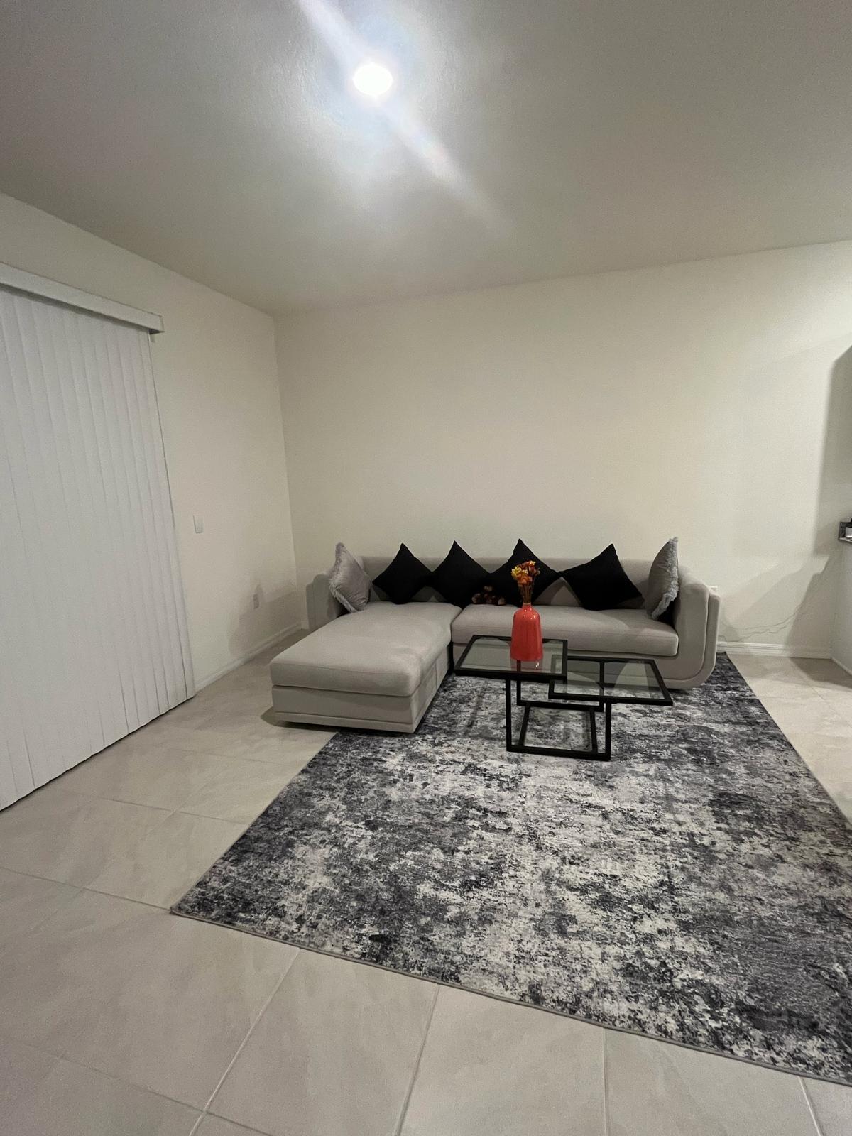 Building Photo - 1242 Lido Dr