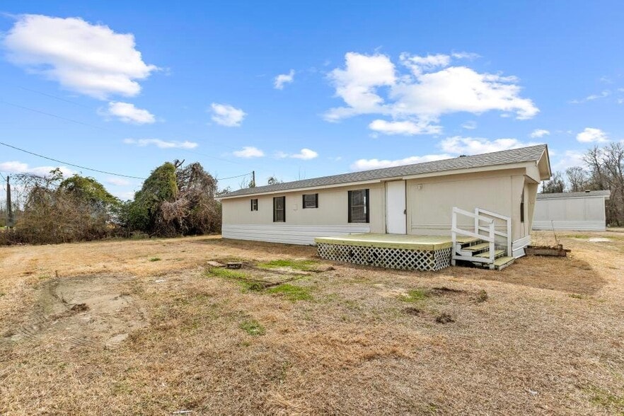 Building Photo - 3765 Burgaw Hwy