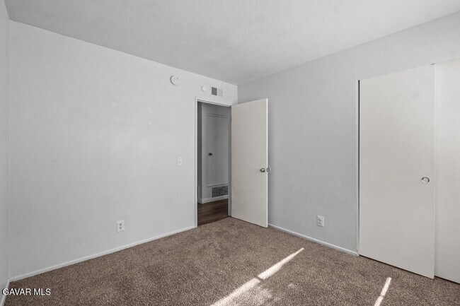 Building Photo - 1253 Morven St