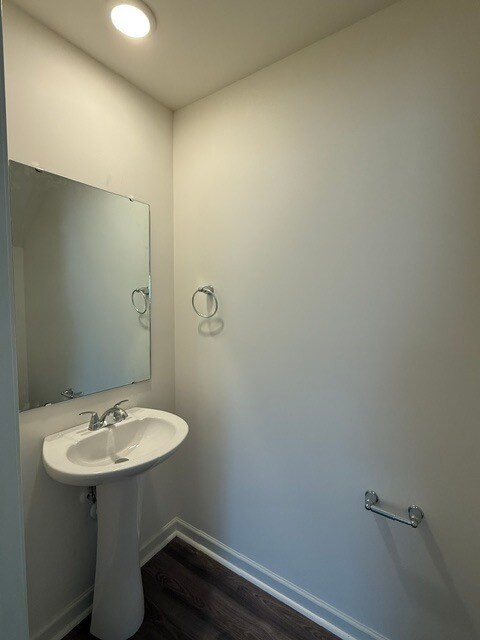 Building Photo - 2429 Brookville Dr