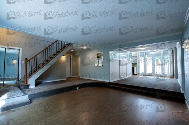 Building Photo - 3342 S Oneida Way