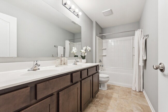 Building Photo - 12811 Conifer St