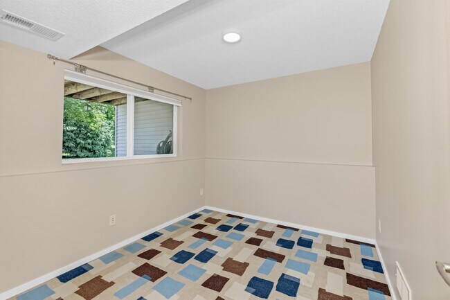 Building Photo - 15612 Float Ct